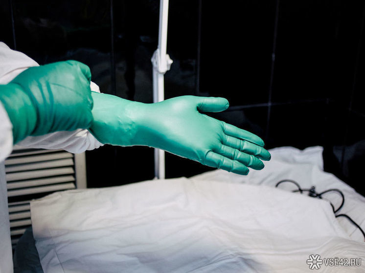 Врачи кузбасской больницы провели пересадку почки самой юной в истории медцентра пациентке