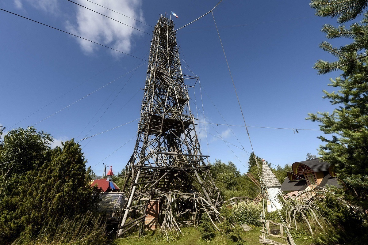 Французы сделали Эйфелеву башню из переработанной древесины, чтобы бороться за экологию на Олимпиаде