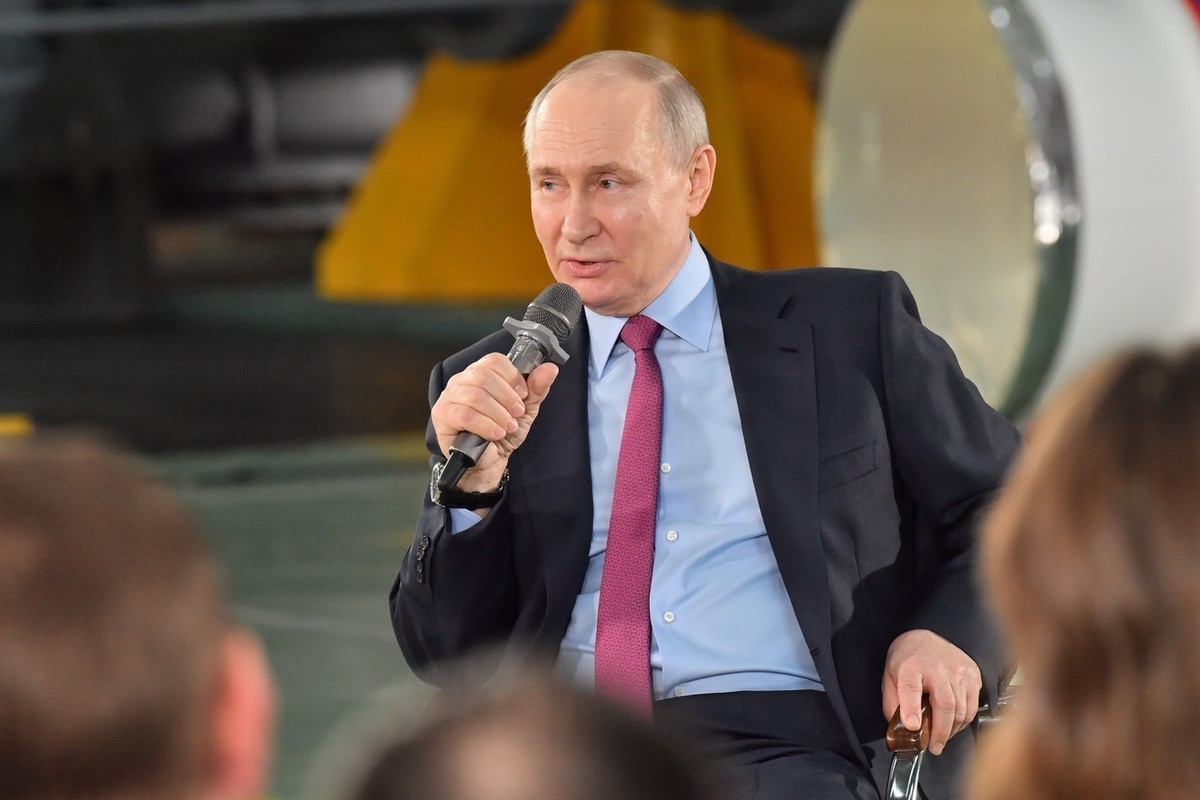 Путин заявил, что спорт должен быть вне политики