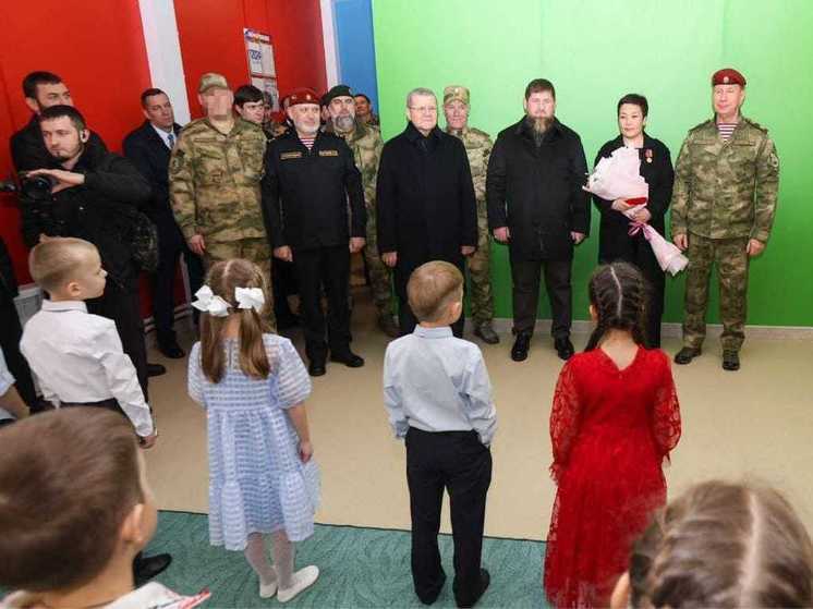 Генерал Виктор Золотов вручил орден Жукова Северо-Кавказскому округу Росгвардии