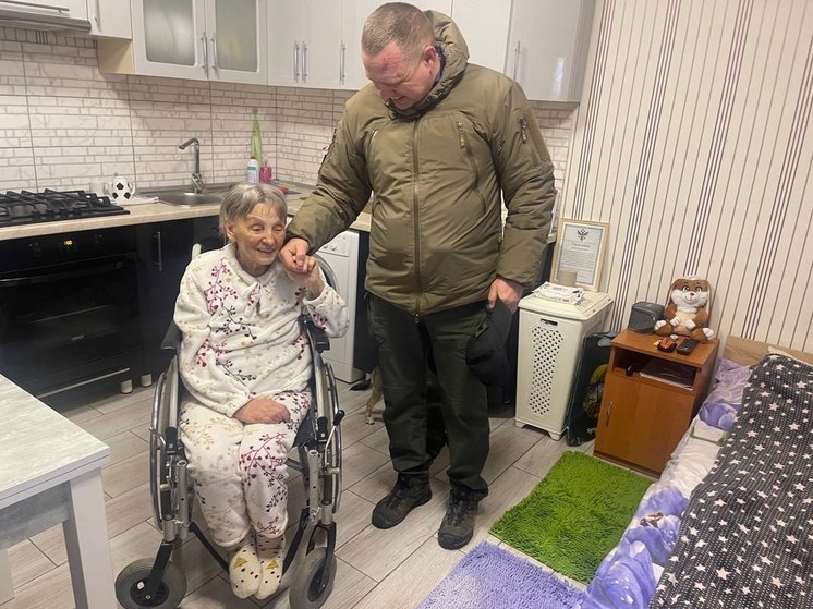Жительница Херсонщины из блокадного Ленинграда получила инвалидную коляску