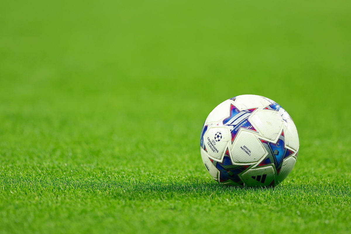«Барса» и «Наполи» сыграли вничью в матче 1/8 финала Лиги чемпионов