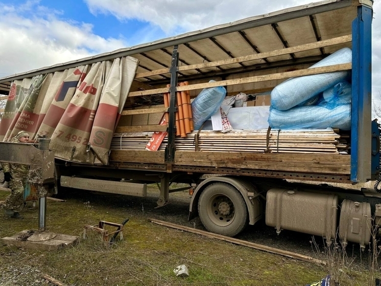 Бойцам бригады специального назначения в зоне СВО передали посылку из Орловской области