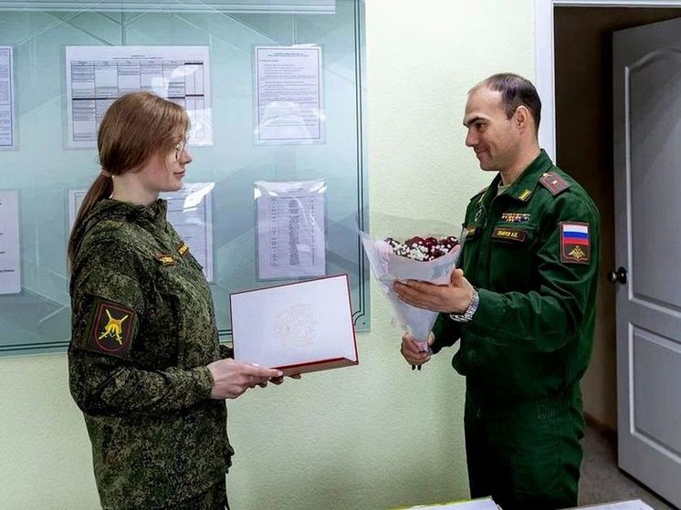 Вдове сахалинского воина вручили благодарность президента России