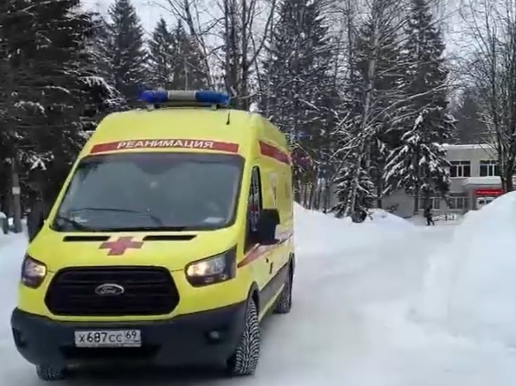 В Тверской области медики креативно поздравили коллег с Днем защитника Отечества