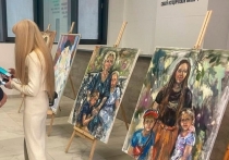 21 февраля в Мелитопольском парке «Россия - Моя история» открылась выставка крымских художников под названием «Вместе!»