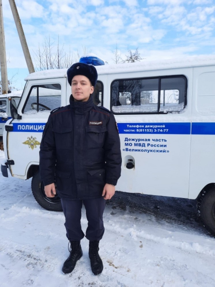 Великолукская пенсионерка поблагодарила полицию за помощь с дворнягами