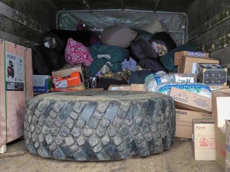 Брянские таможенники передали бойцам СВО гуманитарный груз