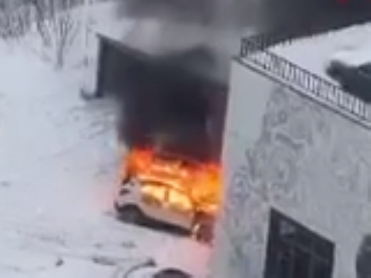 В подмосковном Лыткарино сгорела легковушка