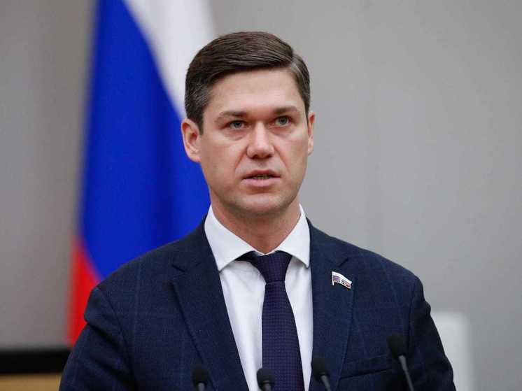 Сергей Алтухов предложил разрешить операторам продлять договоры аренды наружной рекламы без торгов