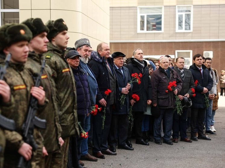 В СКФУ прошёл митинг, посвященный празднованию 23 февраля