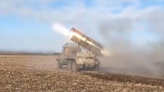 Опубликовано видео боевой работы "Града": уничтожена бронетехника ВСУ