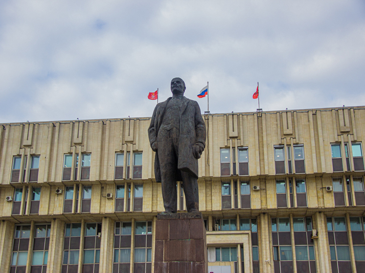 Владимир Маринин дежурит в Туле в День защитника Отечества