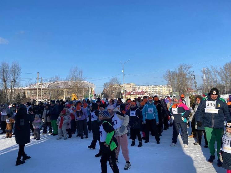 Более 500 человек вышли 23 февраля на легкоатлетический пробег в Томской области