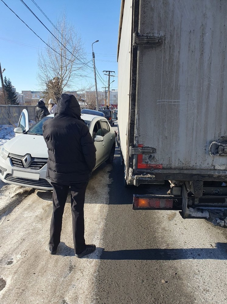 Омич предложил сделать улицу Потанина односторонней