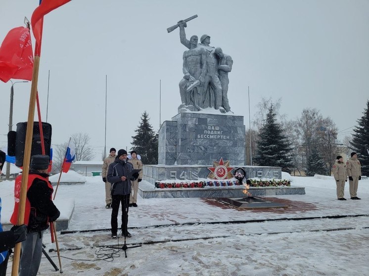 Память погибших защитников Отечества почтили в Ливнах Орловской области
