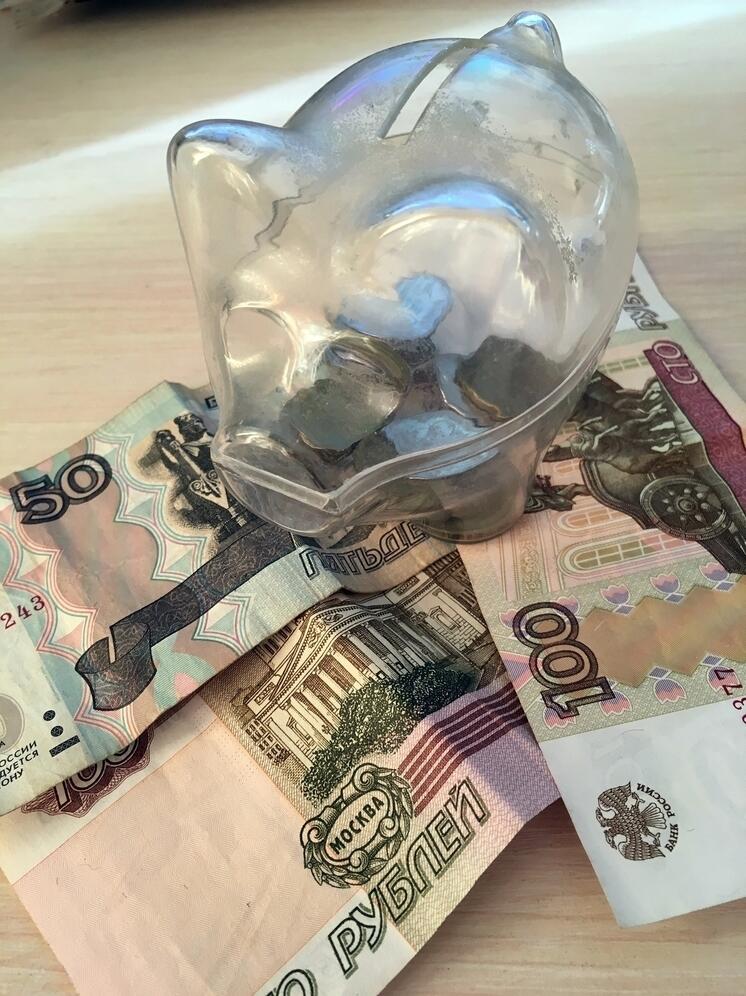 Работающие граждане получают повышенные выплаты по больничным листам
