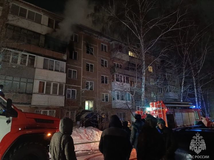 В Новосибирске опубликовали фото с места смертельного пожара в пятиэтажке