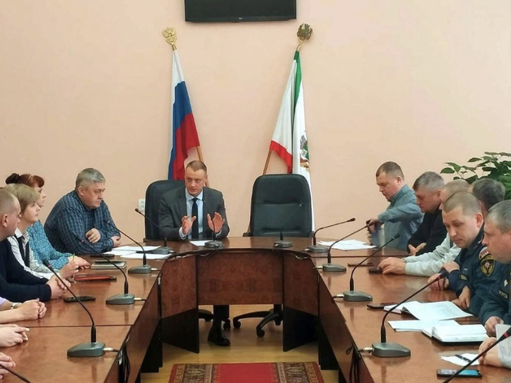 В Администрации Ярцевского района глава провел заседание комиссии по чрезвычайным ситуациям