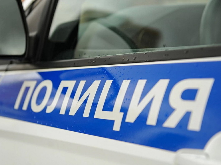 В Приморье полиция нашла школьниц, распивавших алкоголь в подъезде