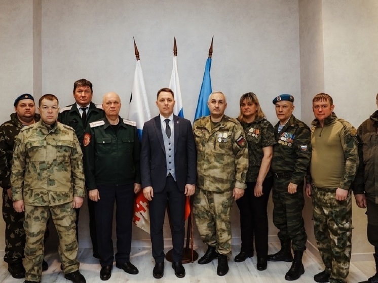 Глава Губкинского с бойцами СВО обсудил меры поддержки