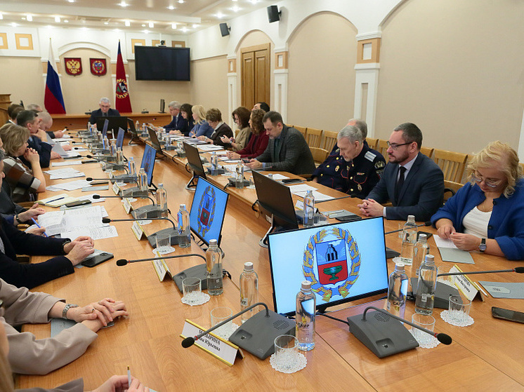 Правительство региона отметило заслуги Алтайского медуниверситета в развитии международных связей