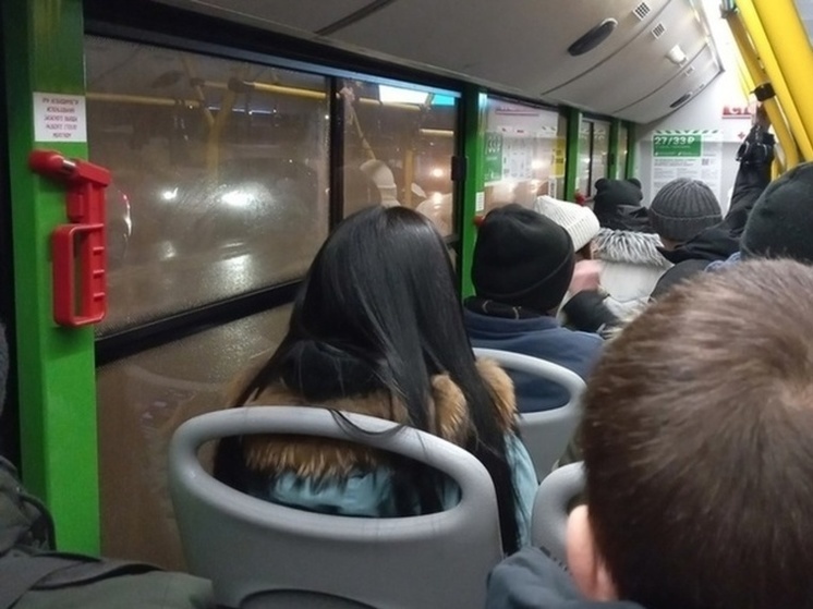 В Курске из-за двух ДТП идут с опозданием автобусы на 6 маршрутах