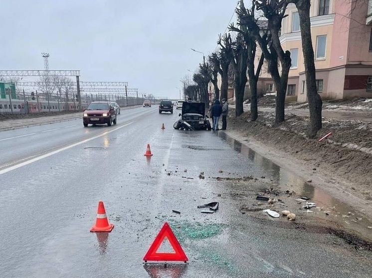 В Смоленске на Витебском шоссе произошло ДТП с пострадавшим