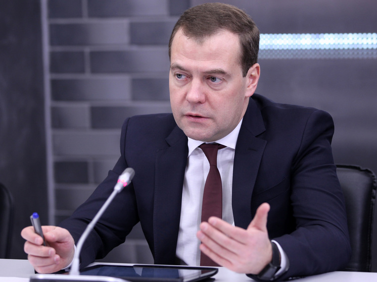 Медведев назвал "проблемами с головой" заявления Мелони о ХАМАС и СВО