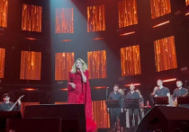 Свой концерт в честь 70-летнего юбилея певица Любовь Успенская начала с новой песней, написанной Марией Захаровой