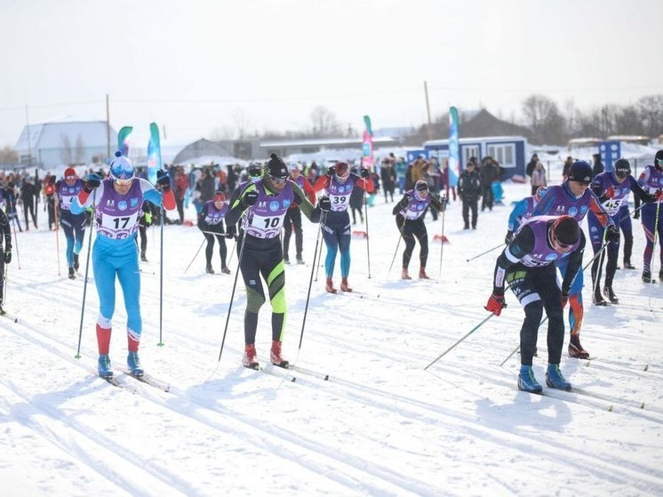На старт Троицкого марафона вышли 450 лыжников