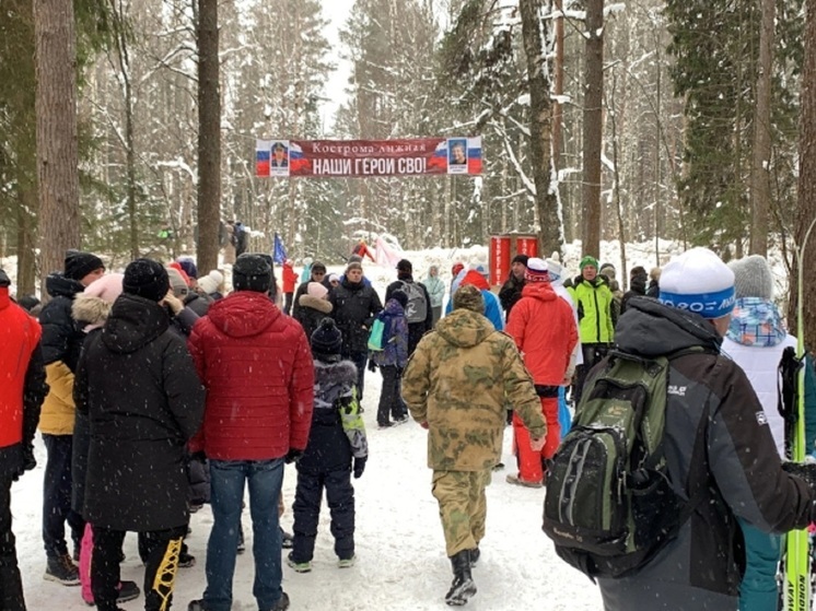 Костромичи поели солдатской каши на фестивале "Спорт и армия"