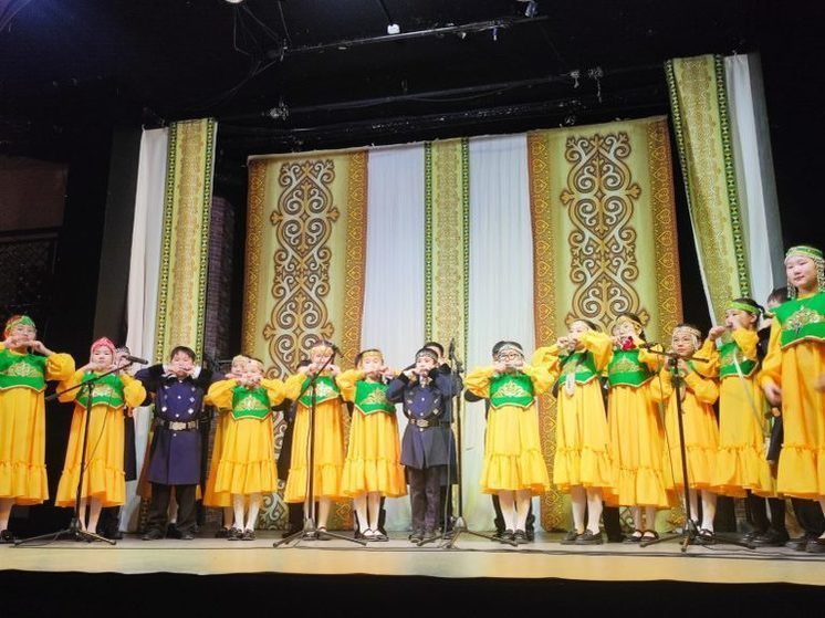  В Якутии провели конкурс хомусистов "Хомус тыына"