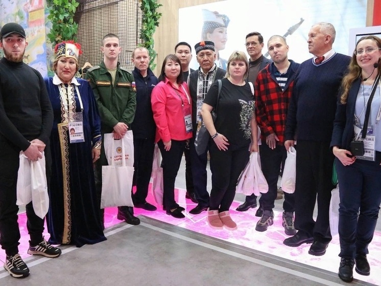 Участники СВО посетили стенд Калмыкии на ВДНХ