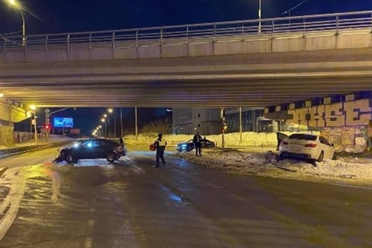 В Екатеринбурге за сутки в ДТП пострадали два человека - МКЕкатеринбург