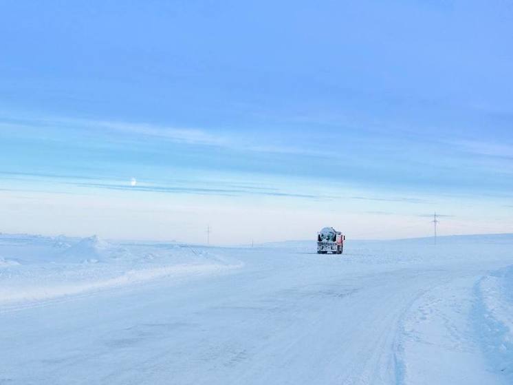 На зимнике Аксарка — Салемал — Панаевск — Яр-Сале ввели ограничения для авто
