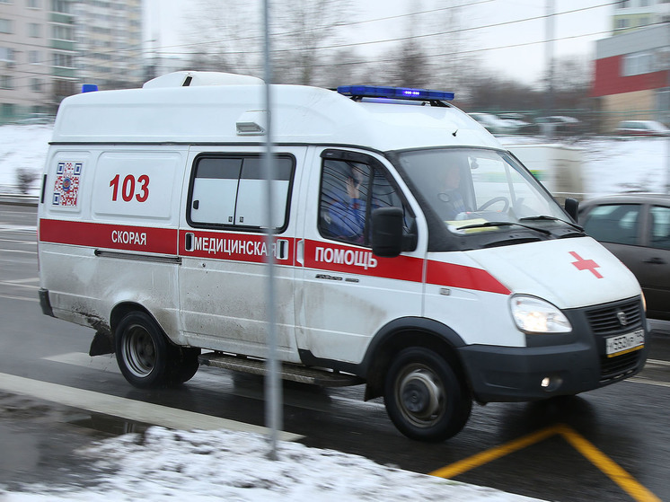 12-летний мальчик госпитализирован после падения с крыши бомбоубежища на востоке Москвы