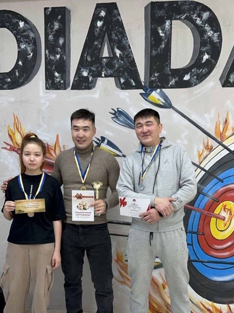 В Улан-Удэ предприниматели на «Сагаалган-пати» разыграли 100 бууз