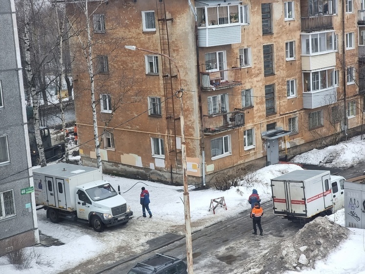 Четыре многоквартирных дома в Петрозаводске остались без воды из-за аварии