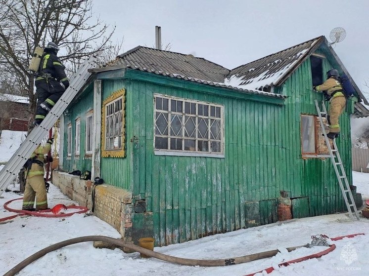 В Ровеньском районе при пожаре в жилом доме погиб пенсионер