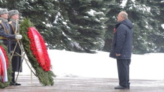 Лидер КПРФ Зюганов возложил цветы к Могиле Неизвестного Солдата: видео