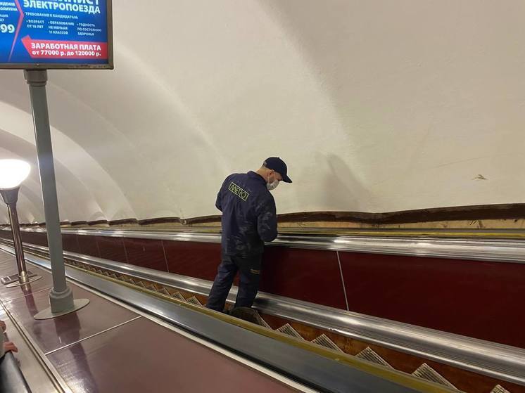 Станция «Василеостровская» заработала в обычном режиме
