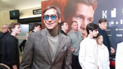 Актер Ткаченко появился в кинотеатре после того, как стал жертвой мошенников: видео