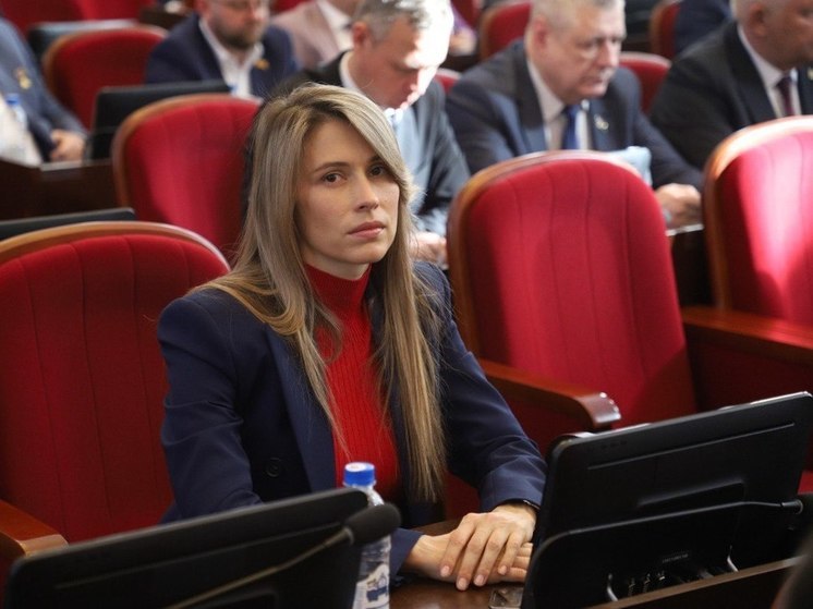 Анна Невзорова приняла участие в 33 сессии Законодательного Собрания края