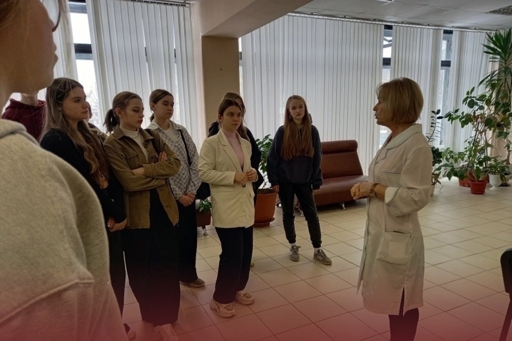Костромские старшеклассники побывали на станции переливания крови