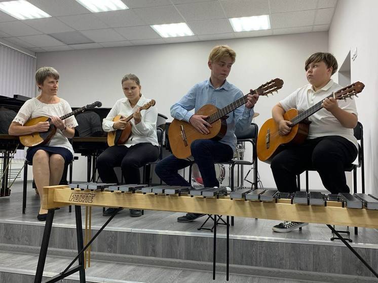 Новыми музыкальными инструментами обзавелись ярославские детские школы искусств