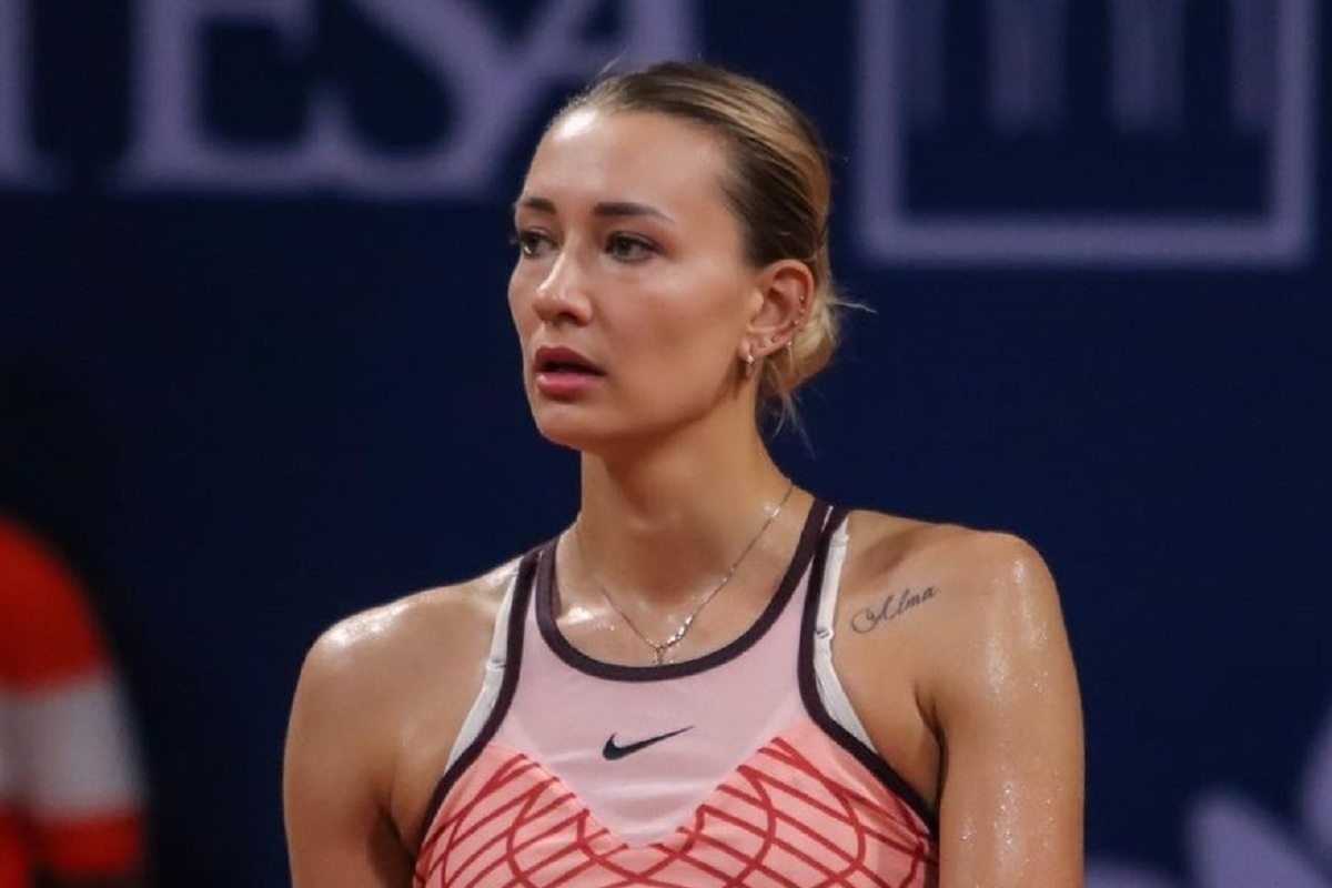 Теннисистка сфотографировалась в бикини