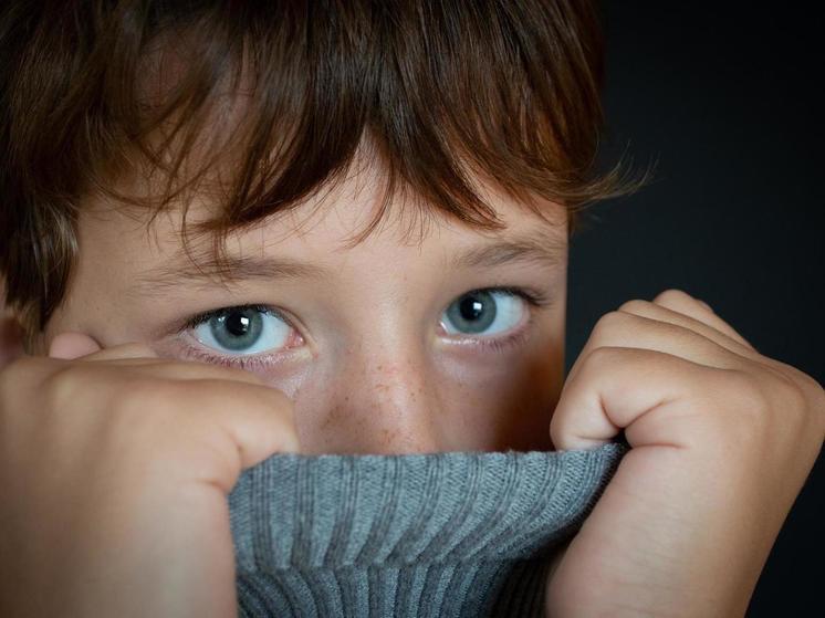 Жительница Петербурга вырвала волосы дочери за отказ идти за пивом