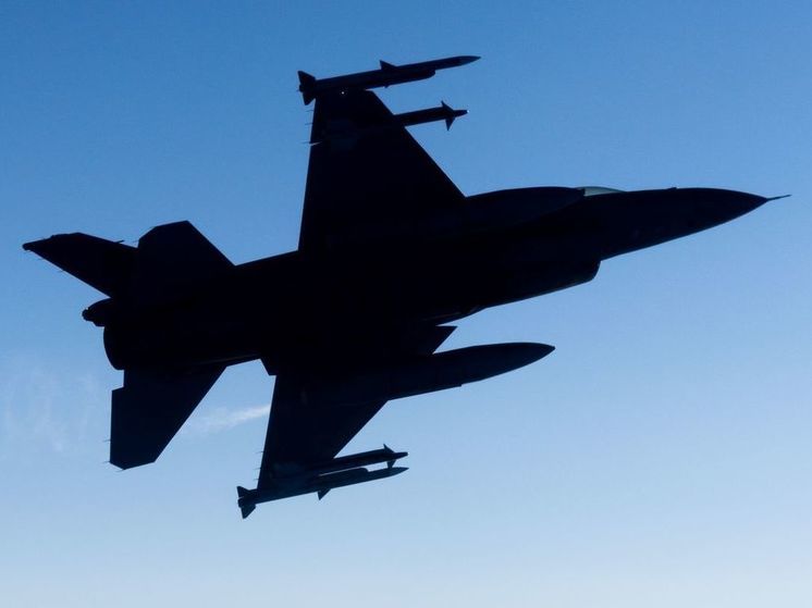 В США назвали ожидаемые сроки поставок F-16 Украине