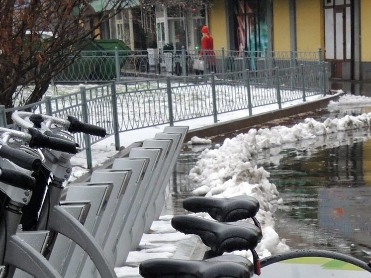 В Москве неизвестный похитил 19 велопарковок